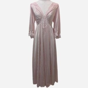 Vintage Olga Pale Pink Longsleeve Nightgown (Large) ‼️PRICE FIRM